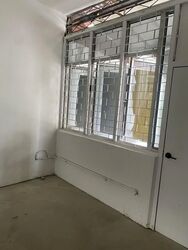 Bedok Road (D16), Retail #569191111